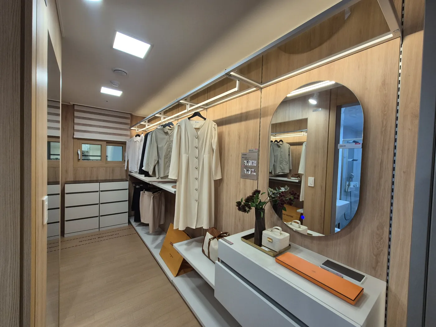 이천 중리 B3블록 금성백조 예미지 견본주택 드레스룸